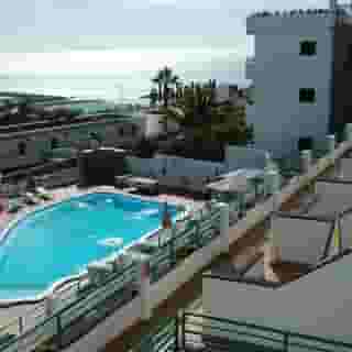 Rocamar Apartments, 4 of 5