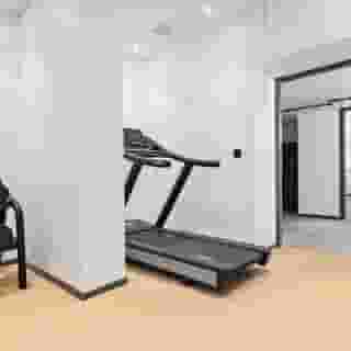 Best Western Hotel at 108, 2 of 5