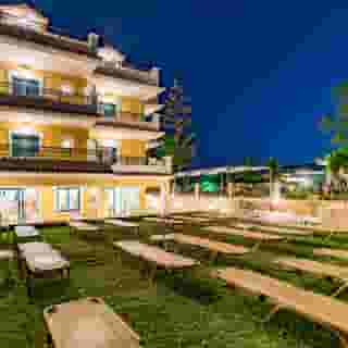 Andreolas Luxury Suites, 3 of 5
