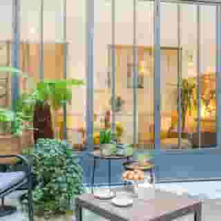 29 Lepic Montmartre, 2 of 5