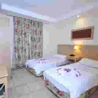 Green Park Apartments, 5 of 5