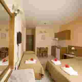 Maravel Hotel, 4 of 5