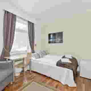 Enter Backpack Hotel, 4 of 5