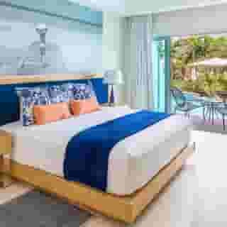Harbor Club, Curio Collection by Hilton, 5 of 5