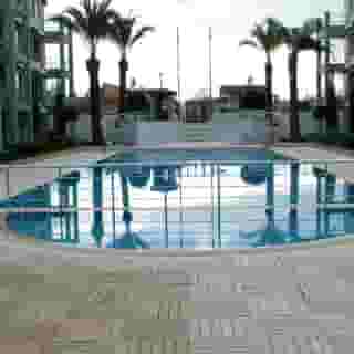 Side Garden Residence, 2 of 5