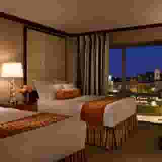 The Bostonian, 3 of 5