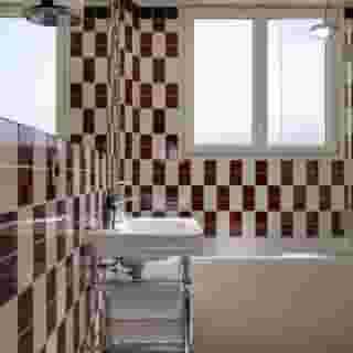 La Conversation, 4 of 5