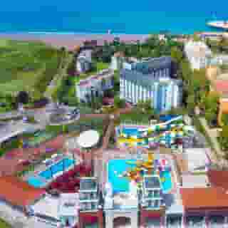 Club Aqua Plaza, 5 of 5