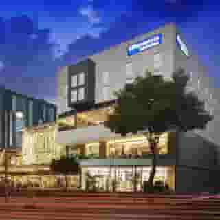 City Express La Raza, 4 of 5