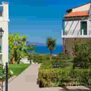 Antilia Apartments, 5 of 5