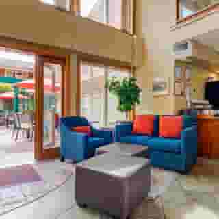 Econo Lodge Inn & Suites N. Vancouver, 3 of 5