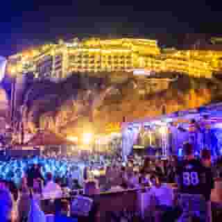 Lloyd's Baia, 3 of 5