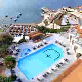 Design Plus Seya Beach, 1 of 5