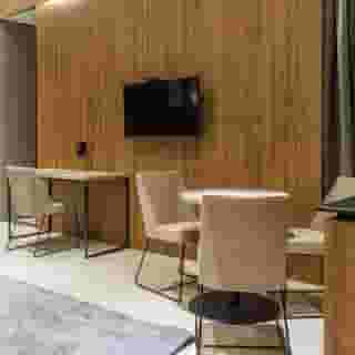 Dezman Luxury Center, 6 of 6