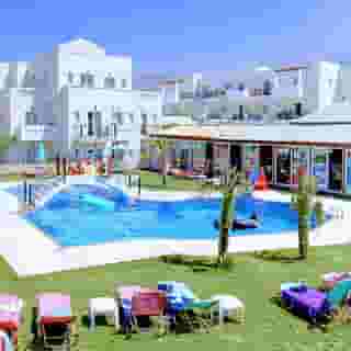 Yiannis Manos Apartments, 3 of 5