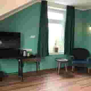 Hotel Mystique, 3 of 5