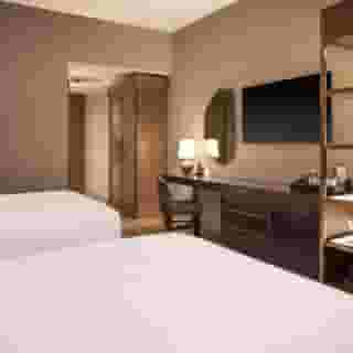 Caesars Republic Scottsdale, a Hilton Hotel, 3 of 5