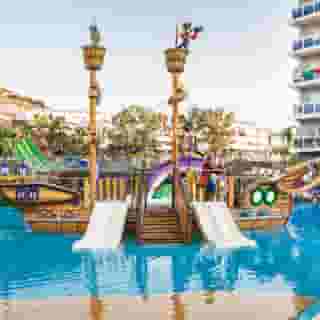 Globales Los Patos Park, 5 of 5