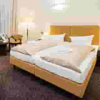 Upper Room Hotel, 2 of 5