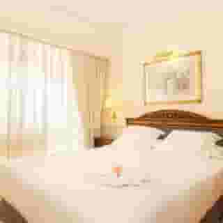 Guadalpin suites, 4 of 5