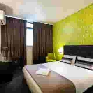 Raymond4 Toulouse, 2 of 5