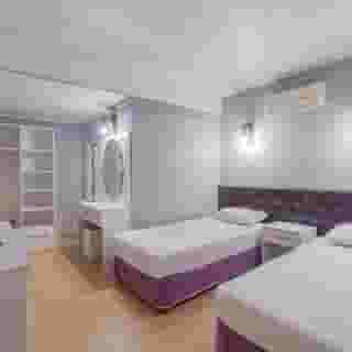 Sayanora Hotel, 5 of 5