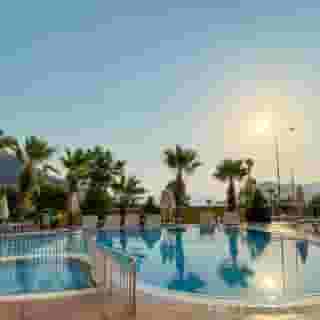 Fortuna Beach, 4 of 5