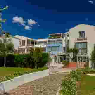 The Pelican Beach Resort & SPA Adults Only, 2 of 5