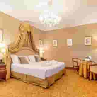 Al Ponte Dei Sospiri Junior Suites, 2 of 5