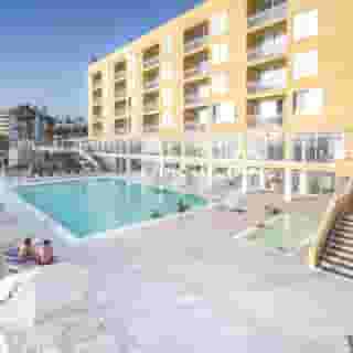 Atlantic Holiday, 2 of 5