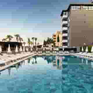 Kaila Krizantem Hotel, 1 of 5