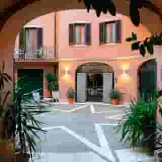 Unica Suites Roma, 1 of 5