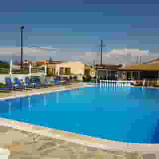 Alexis Pool Apartments, 2 of 5