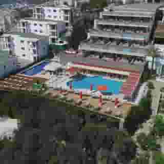 Maira Deluxe Resort, 1 of 5