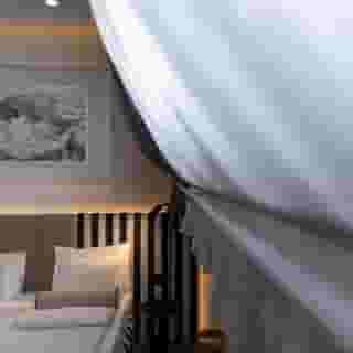 Maison Royale, 4 of 5