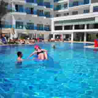 Blue Bay Platinum, 2 of 5