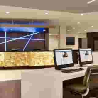 DoubleTree by Hilton Toronto Airport West, 2 of 5