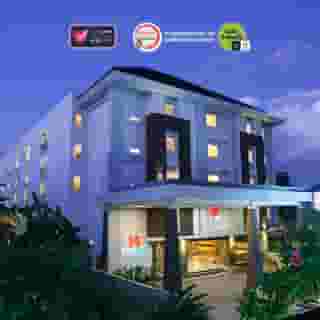 Swiss-Belexpress Kuta, 1 of 5