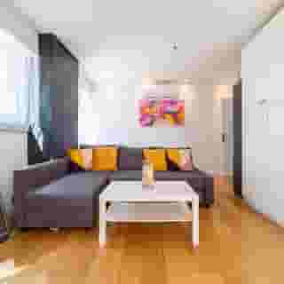 Industrial Lisbon Apartment - Adults Only, 3 of 5