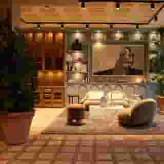 Grand Joanne, 2 of 5