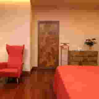 Royal Continental, 4 of 5