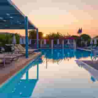 Nissia Apartments, 3 of 5