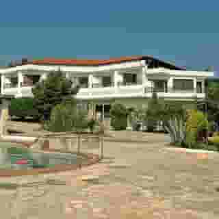 Pashos Hotel, 1 of 5