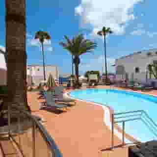 Flamingo Apartments, 2 of 5