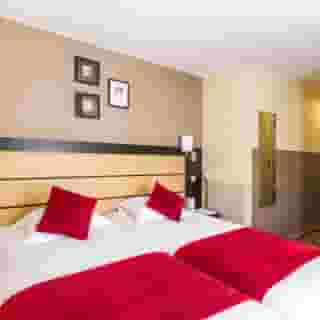 Faubourg 216-224, 5 of 5