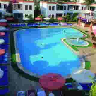 Club Cherry Apartments, 5 of 5