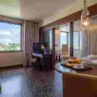 Neya Lisboa Hotel, 3 of 5