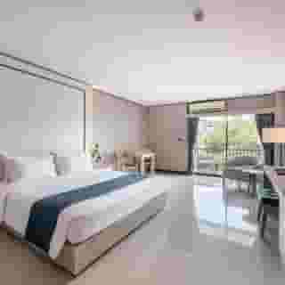 Manhattan Pattaya, 4 of 5