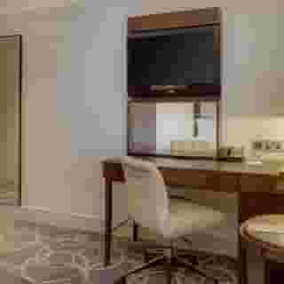 Glasgow Grosvenor, 4 of 5