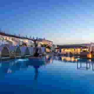 Casas del Lago Hotel & Beach Club, 1 of 5